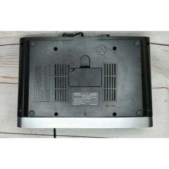 iHome Model Ip90 am/FM alarm Clock Radio For IPhones Docking Station - Picture 6 of 11